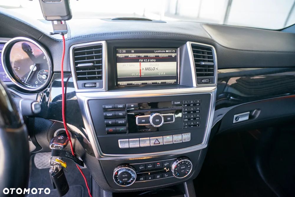 Mercedes-Benz GL 350 BlueTEC 4Matic 7G-TRONIC - 23