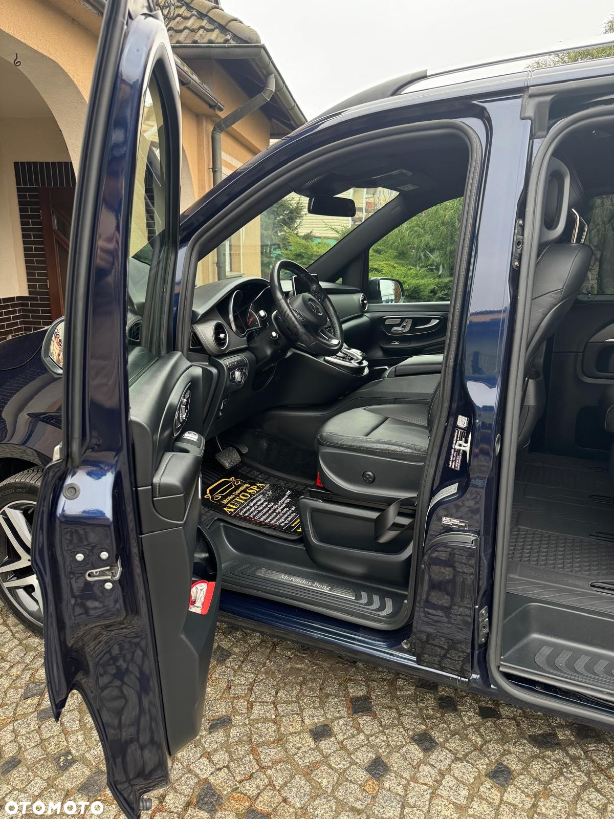 Mercedes-Benz Klasa V 250 d 4-Matic Exclusive 7G-Tronic - 14