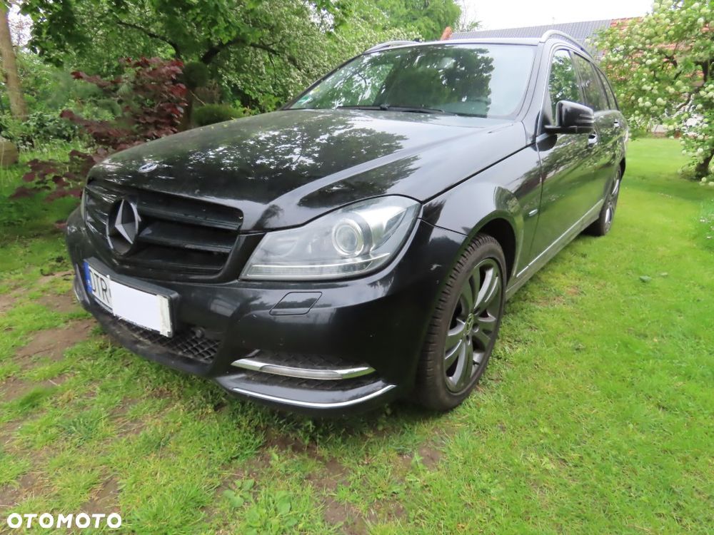 Mercedes-Benz Klasa C 350 CDI DPF (BlueEFFICIENCY) 7G-TRONIC Avantgarde - 2
