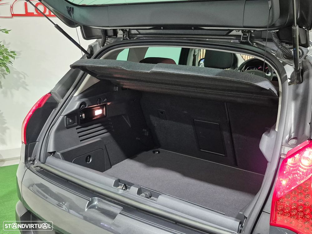 Peugeot 3008 1.6 HDi Style - 32