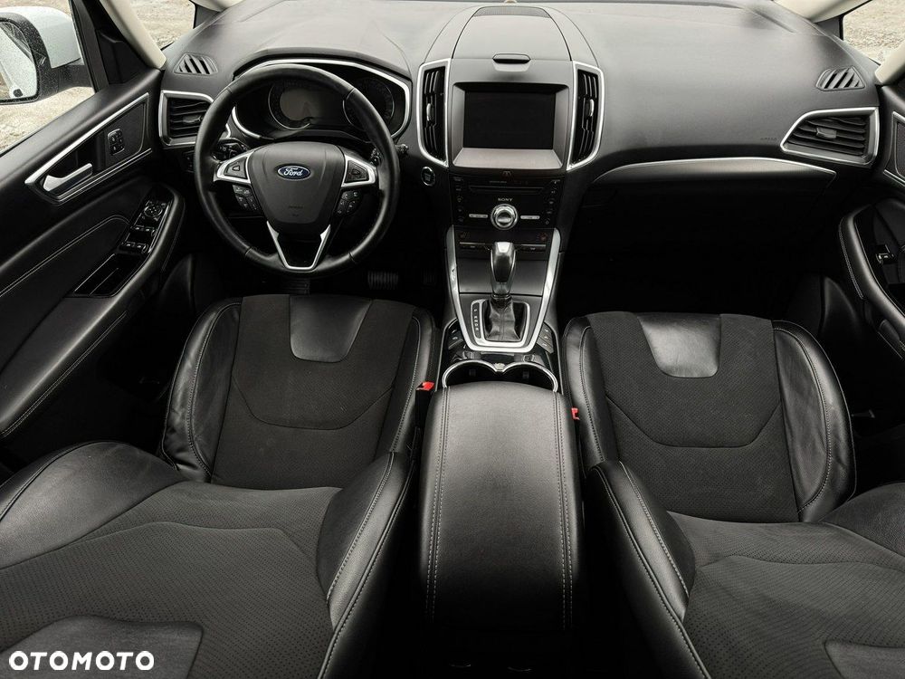 Ford S-Max 2.0 TDCi Titanium PowerShift - 22