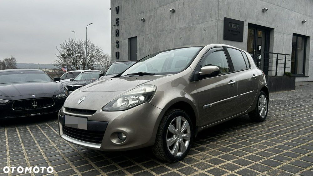 Renault Clio - 1