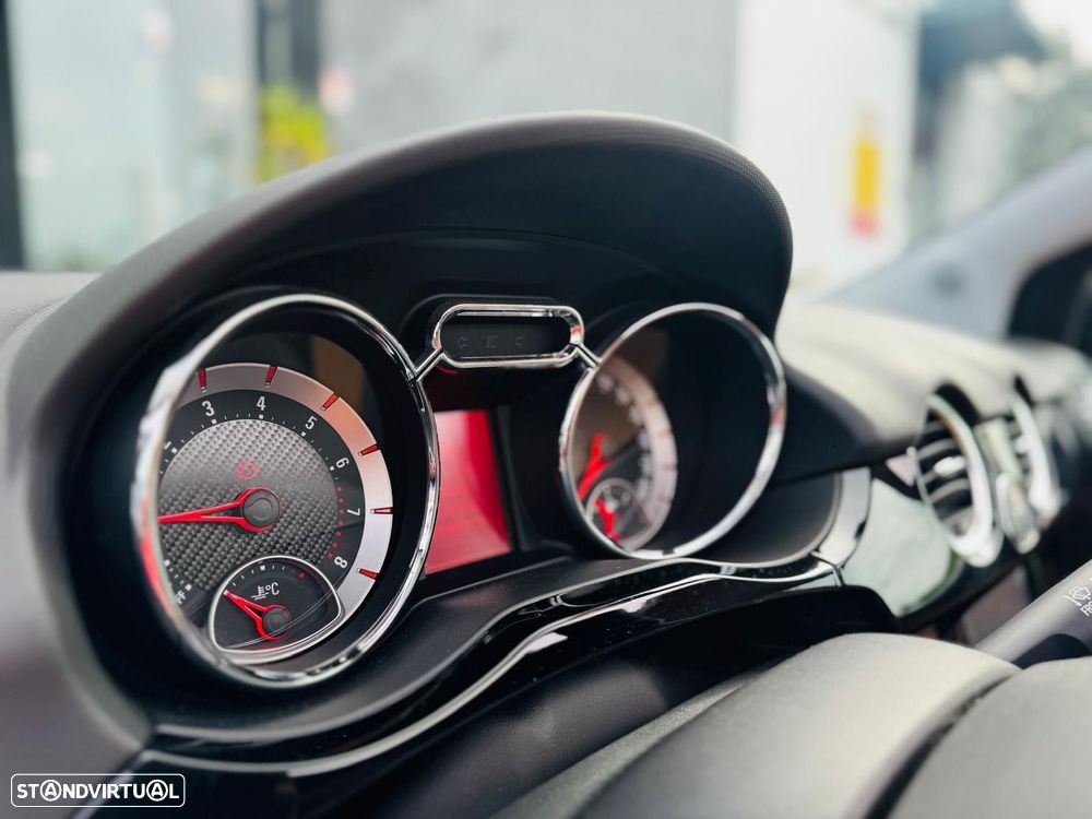 Opel Adam 1.0 T Rocks - 26