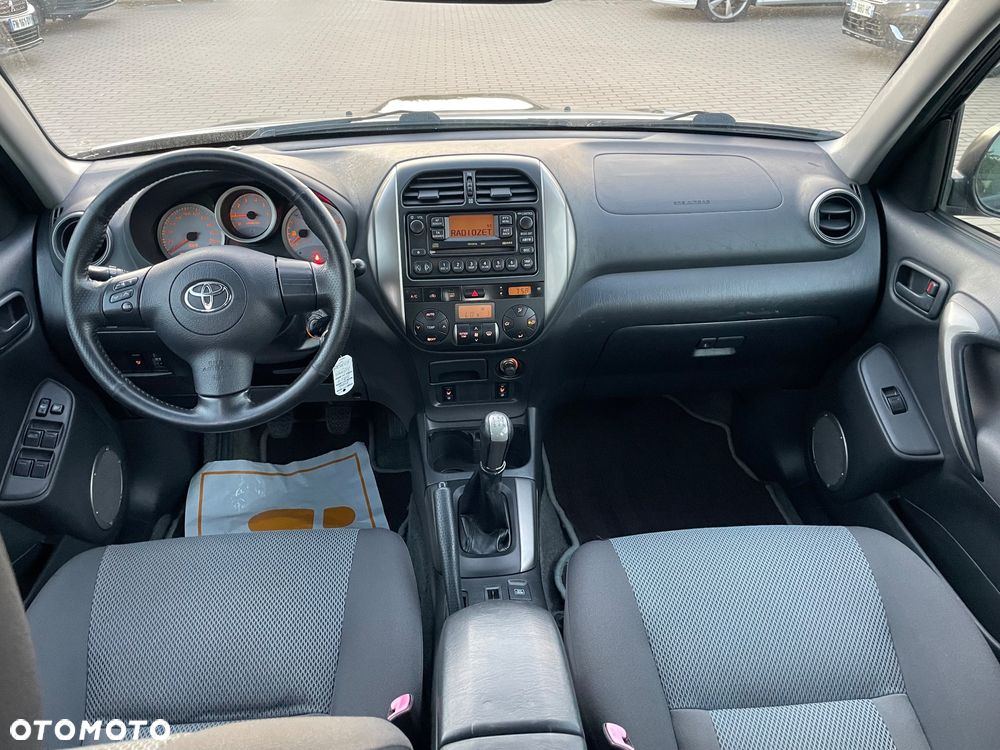 Toyota RAV4 2.0 D-4D Prestige - 15