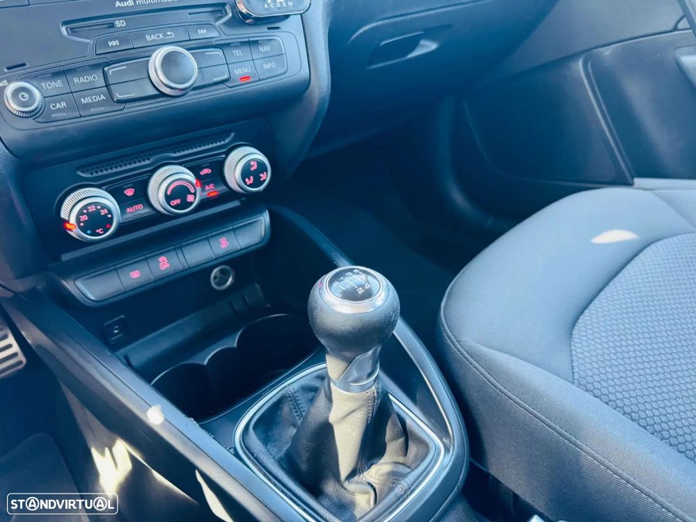 Audi A1 Sportback 1.6 TDI S line edition - 34