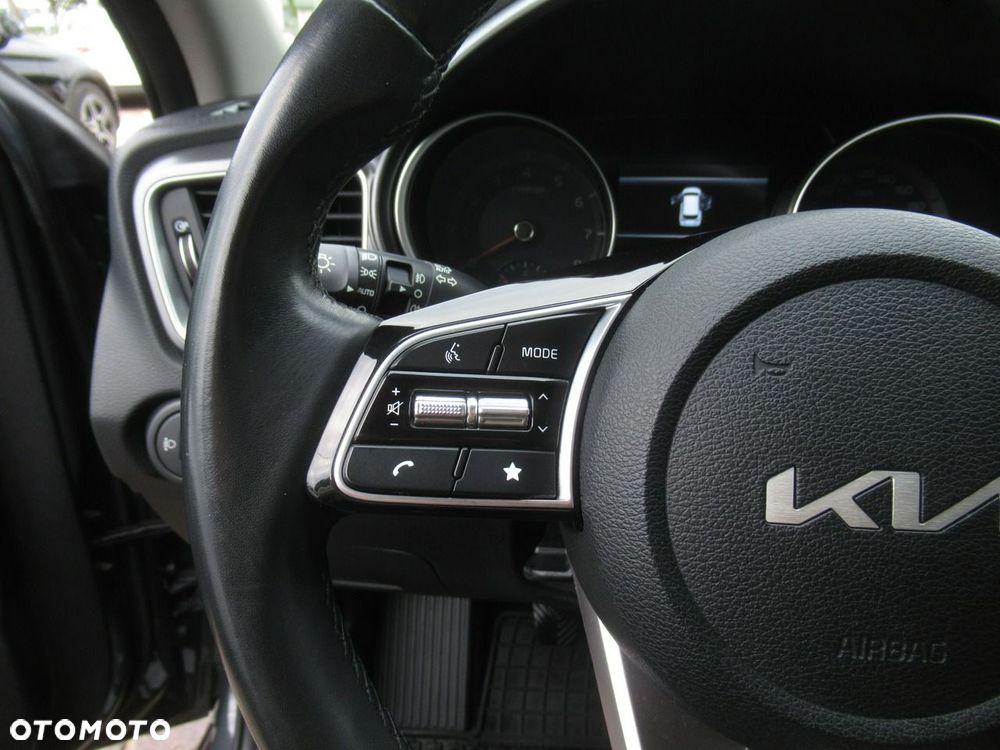 Kia Ceed 1.5 T-GDI M - 12