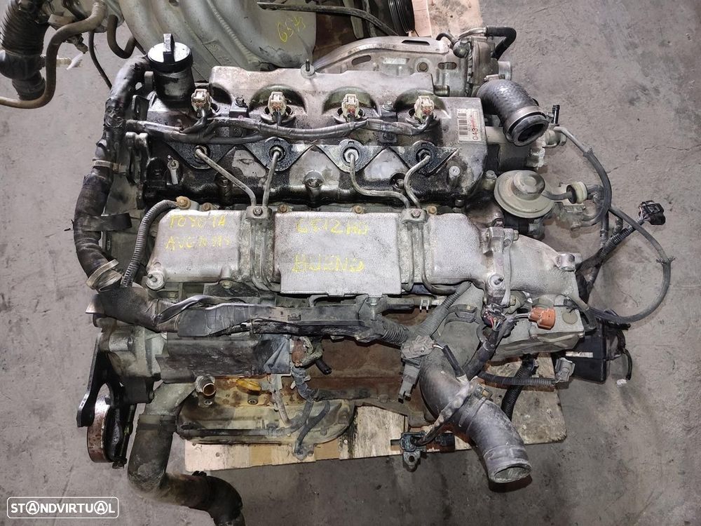 MOTOR COMPLETO TOYOTA AVENSIS 2000 - 8