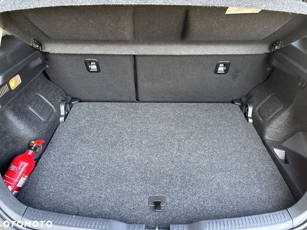 Toyota Auris Hybrid 135 Premium - 11