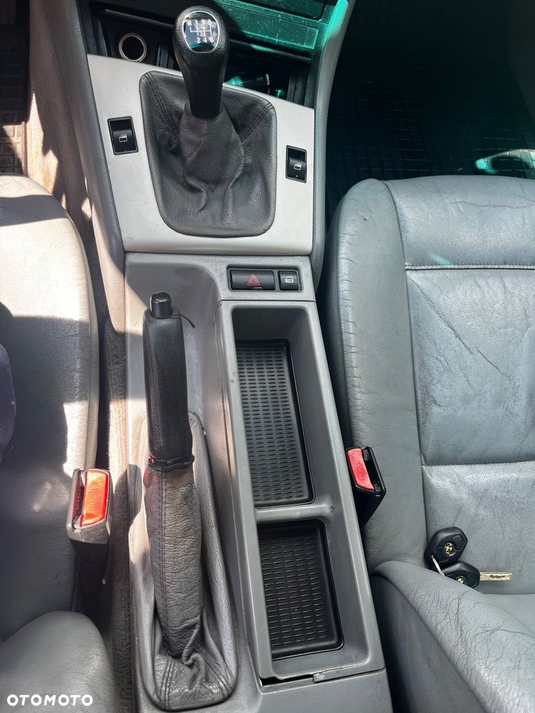 BMW Seria 3 - 10