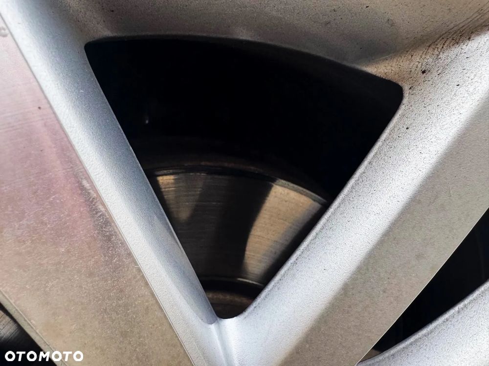 Volkswagen Golf 1.4 TSI Highline - 31