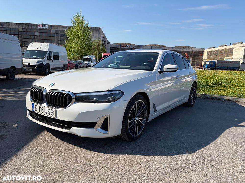 BMW Seria 5 530d xDrive AT MHEV - 12