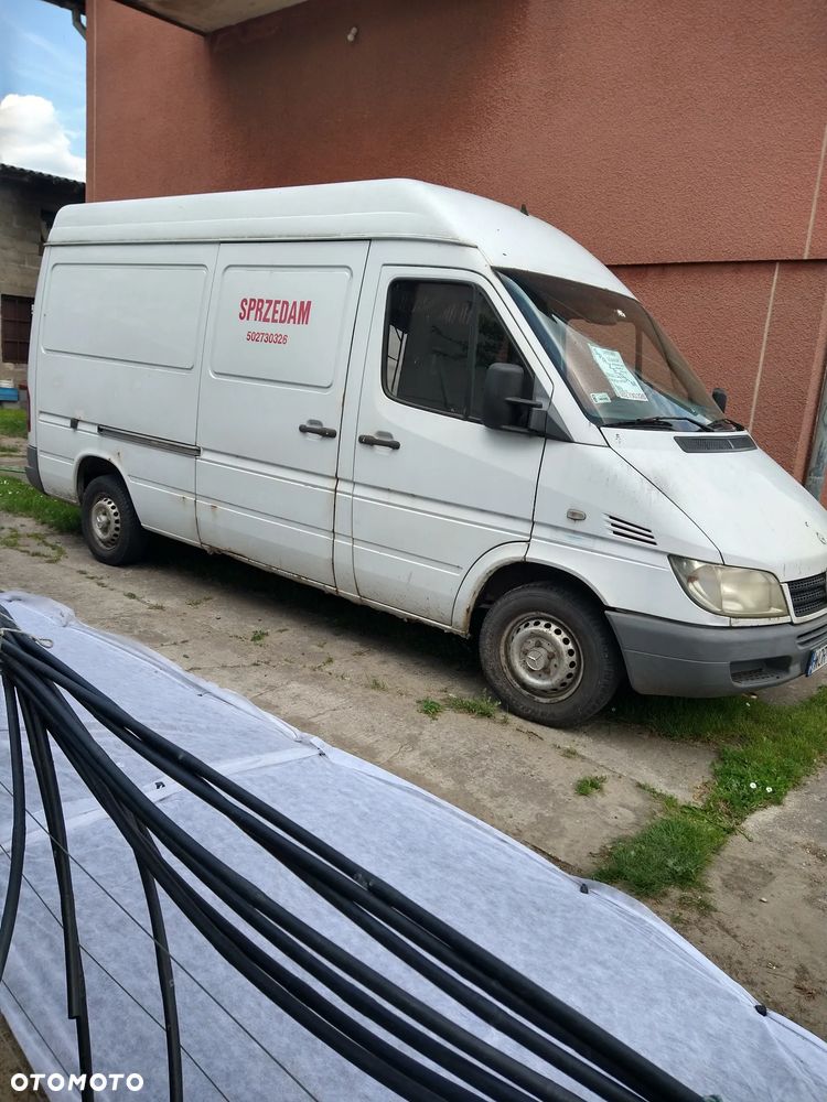 Mercedes-Benz Sprinter - 1