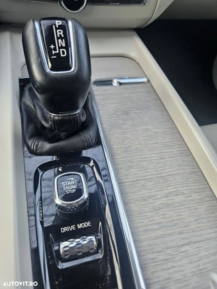 Volvo XC 60 T5 AWD Inscription - 16