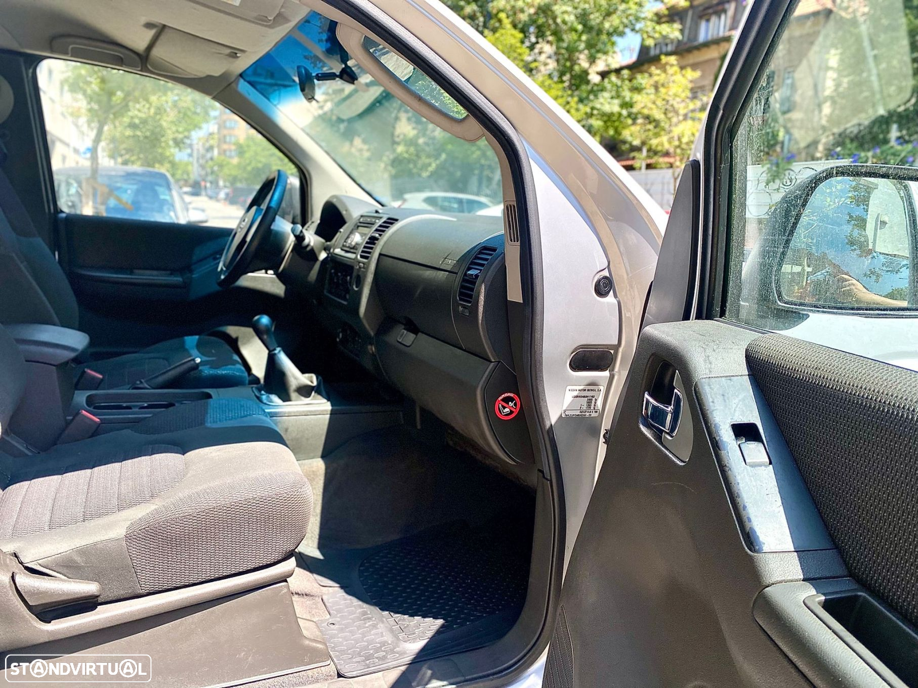 Nissan Navara 2.5 dCi KC SE 4WD - 23