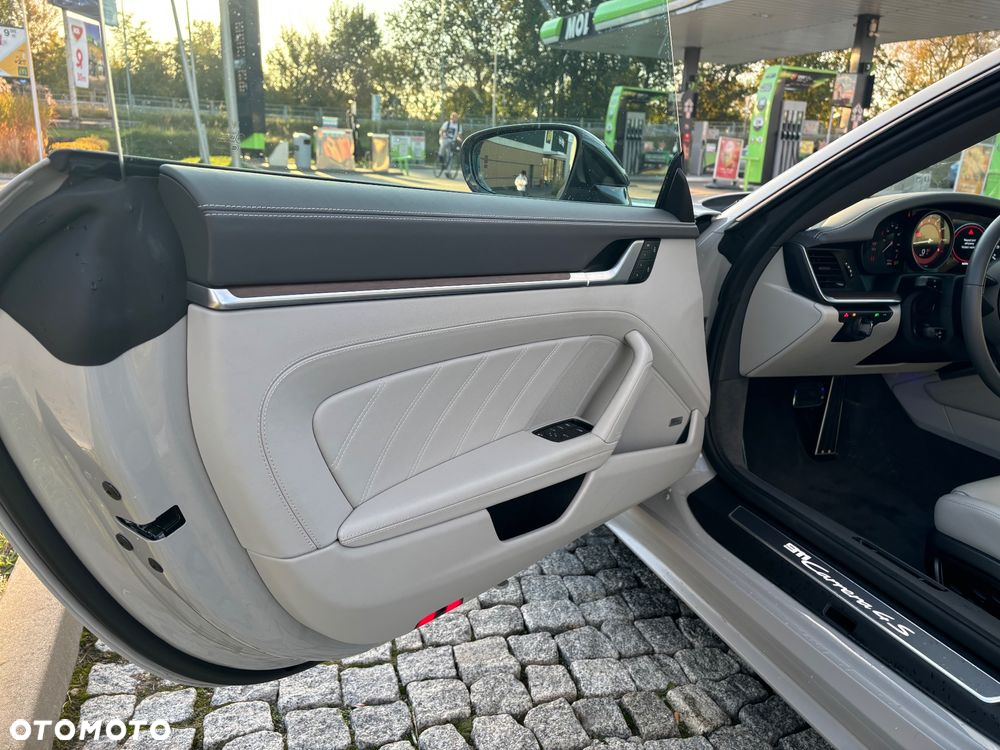 Porsche 911 Carrera 4S Cabrio - 20