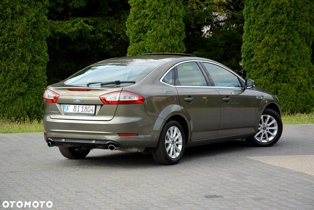 Ford Mondeo 2.0 EcoBoost Titanium - 13