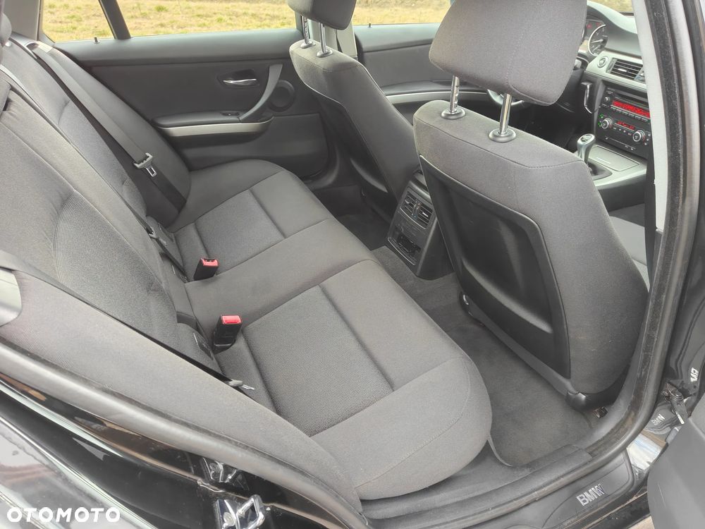 BMW Seria 3 - 28