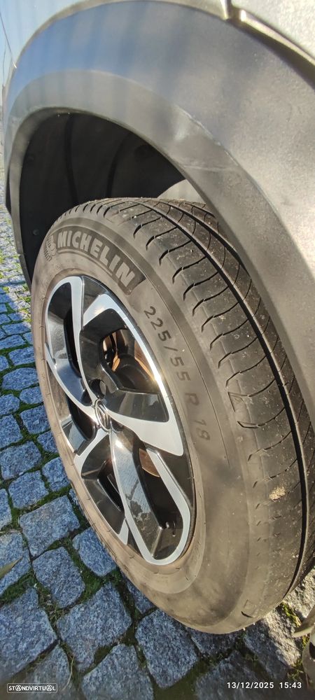 Citroën C5 Aircross 1.6 Hybrid Shine e-EAT8 - 32