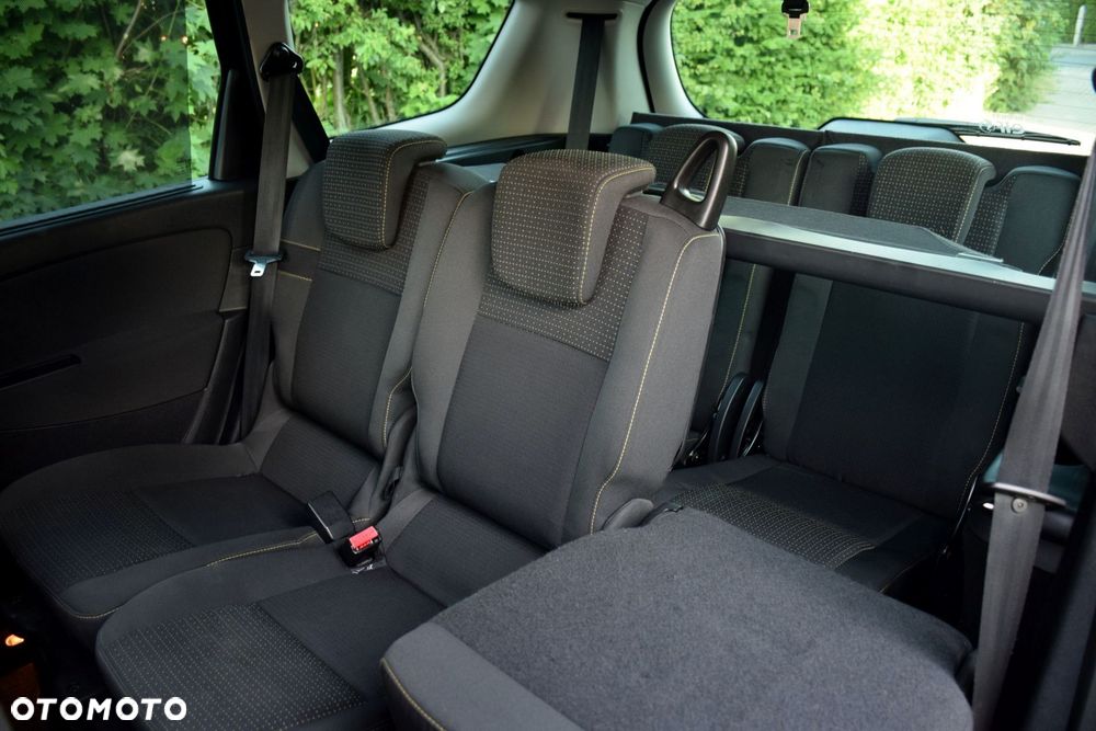 Renault Grand Scenic Gr 1.6 16V Luxe Privilege - 13
