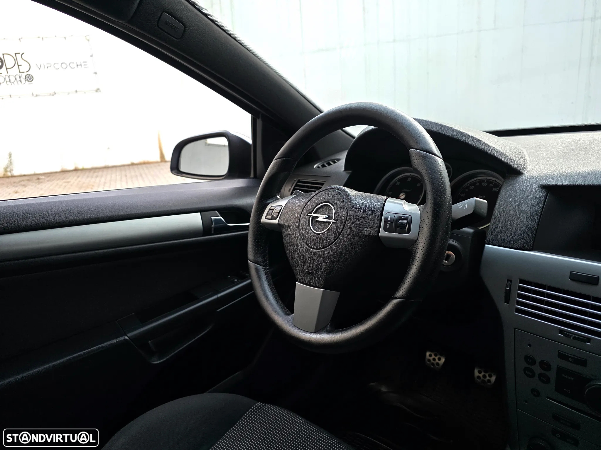 Opel Astra GTC 1.3 CDTi - 48