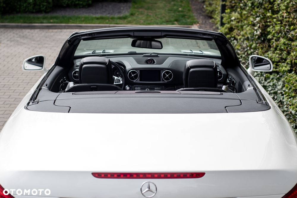 Mercedes-Benz SL - 25