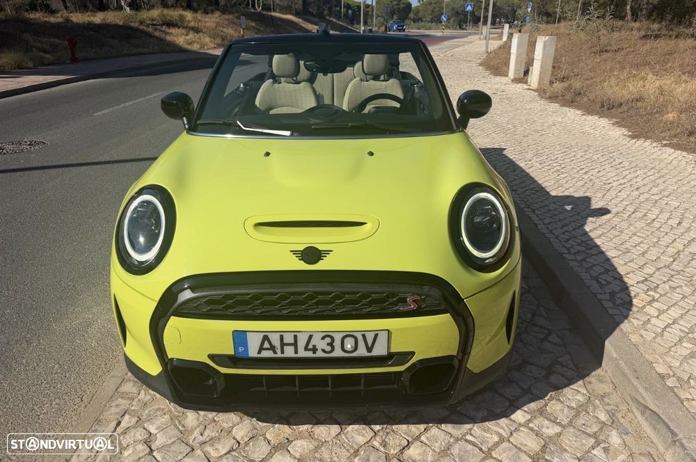 MINI Cabrio Cooper S Classic Auto - 3