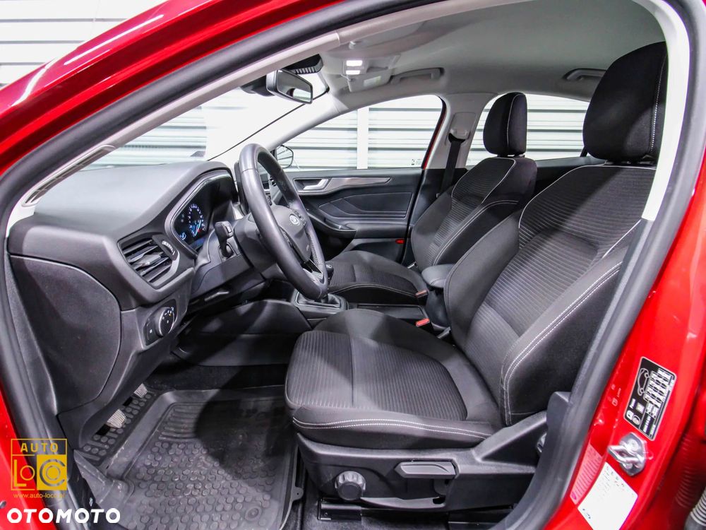 Ford Focus 1.0 EcoBoost Titanium - 12