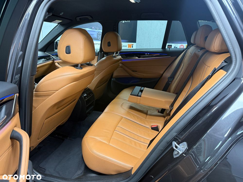 BMW Seria 5 520d Luxury Line sport - 8