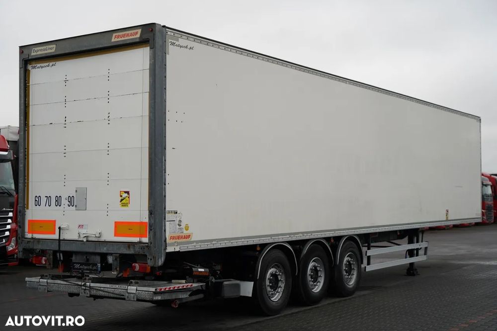 Fruehauf / SEMIREMORCĂ FURGON / STANDARD / LIFT HIDRAULIC DHOLLANDIA - 3.000 KG / PODEA REZISTENTĂ (HEAVY-DUTY) / SAF / UȘĂ TIP RULOU / - 1