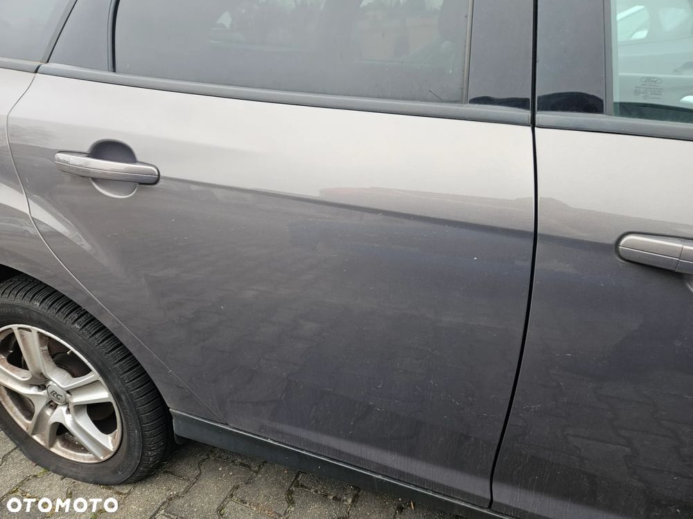 Ford Focus MK3 Kombi VB Drzwi Prawe Tylne Prawy Tył - 1