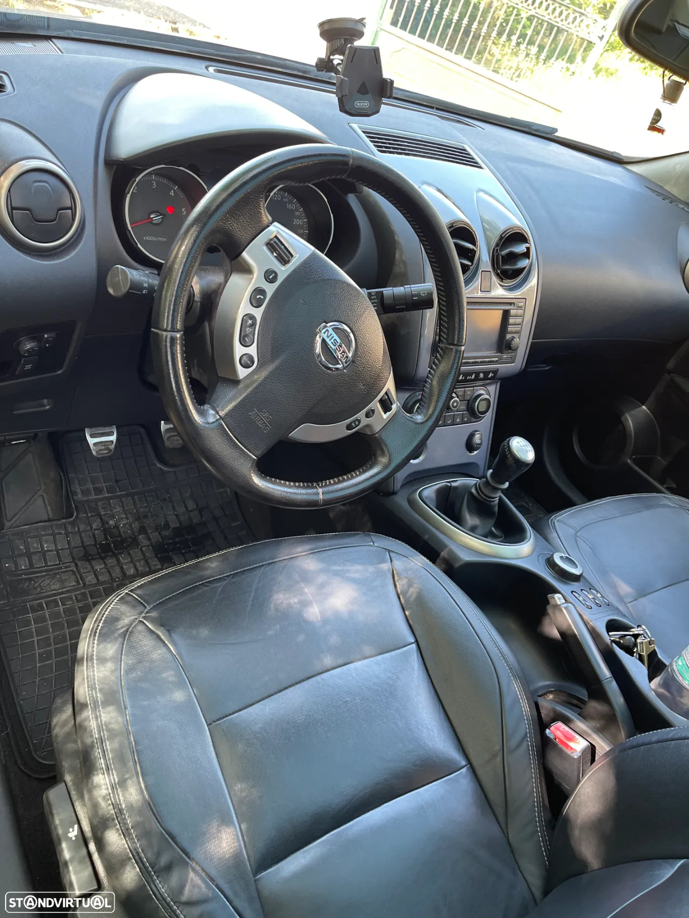 Nissan Qashqai +2 2.0 dCi Tekna Pele Preto +Navi - 15