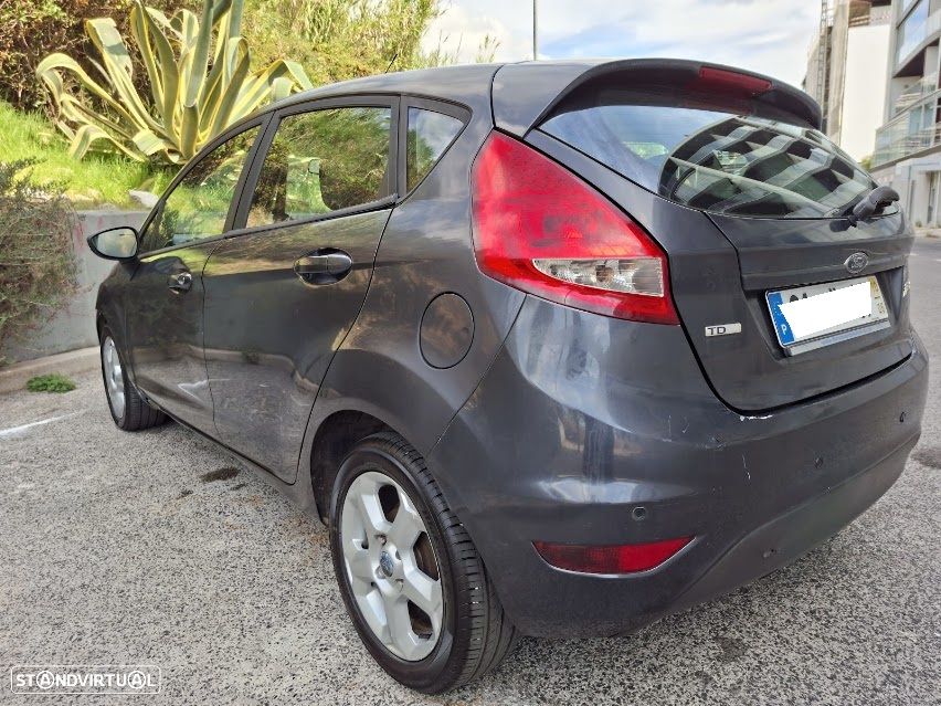 Ford Fiesta 1.4 TDCi Trend - 11
