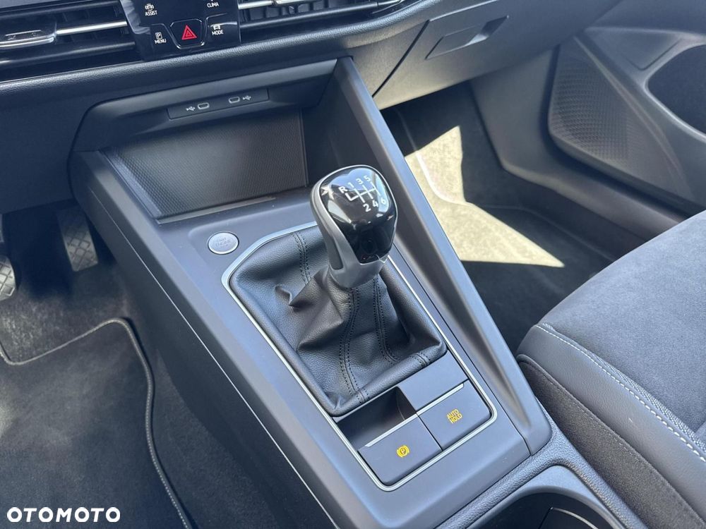 Volkswagen Golf VIII 1.5 TSI Life - 15