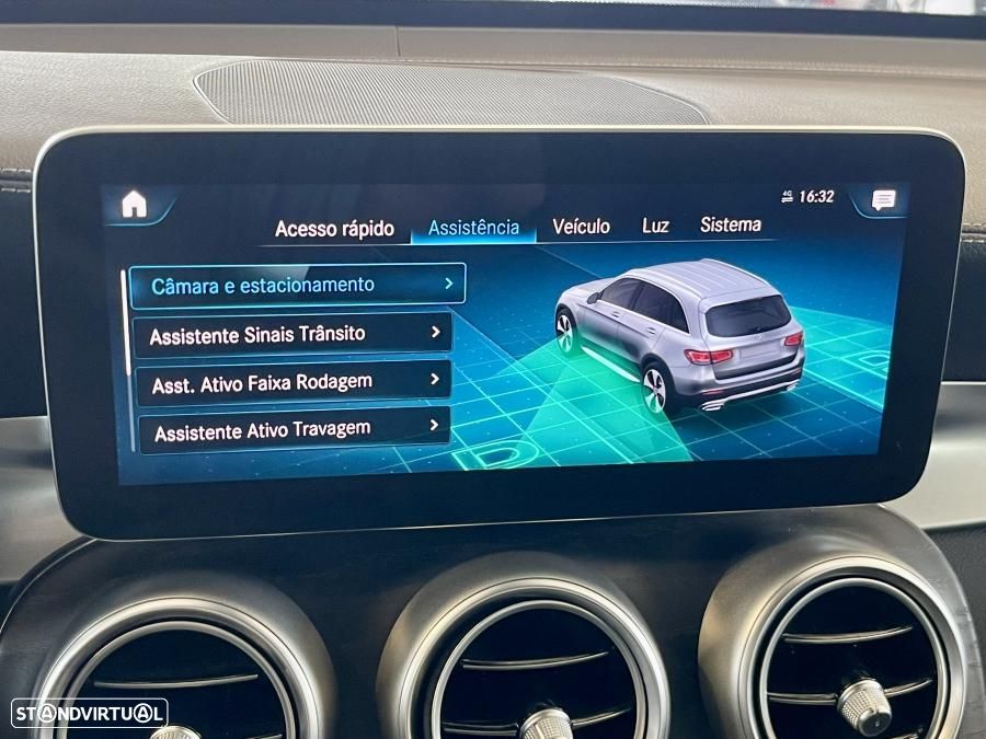 Mercedes-Benz GLC 300 de 4Matic 9G-TRONIC AMG Line - 24