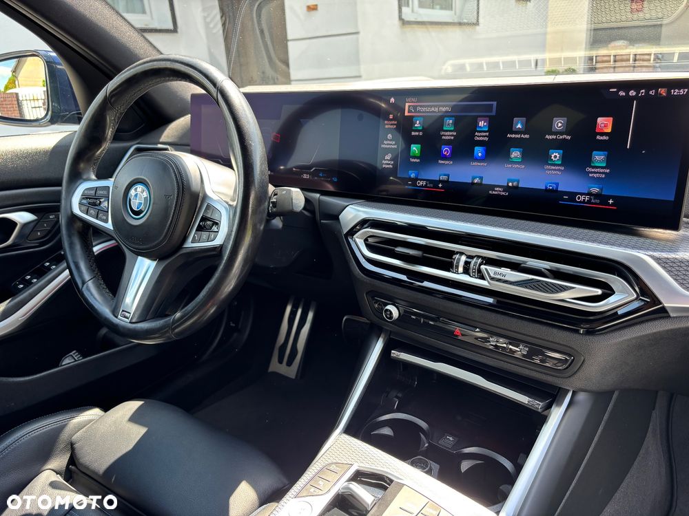 BMW Seria 3 330e xDrive M Sport - 27