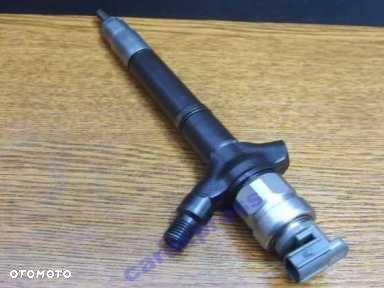 TOYOTA 2.0D4D 2.2 D4D WTRYSKIWACZ 23670-0R010 - 3