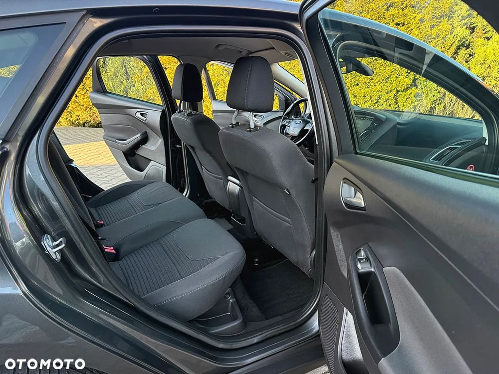 Ford Focus 1.5 TDCi DPF Start-Stopp-System Titanium - 6