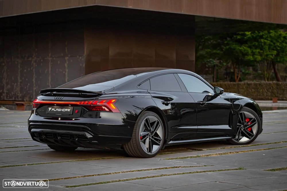 Audi e-tron GT quattro - 4