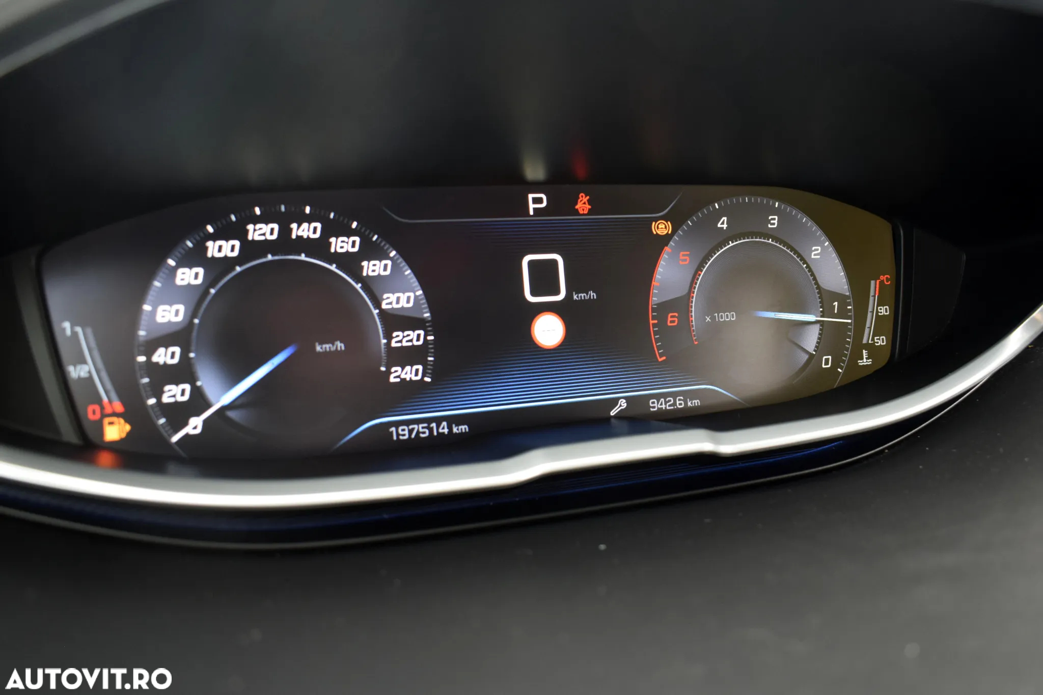 Peugeot 5008 1.6 BlueHDI EAT6 Allure - 11