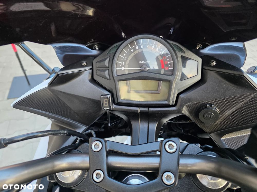 Kawasaki ER - 13