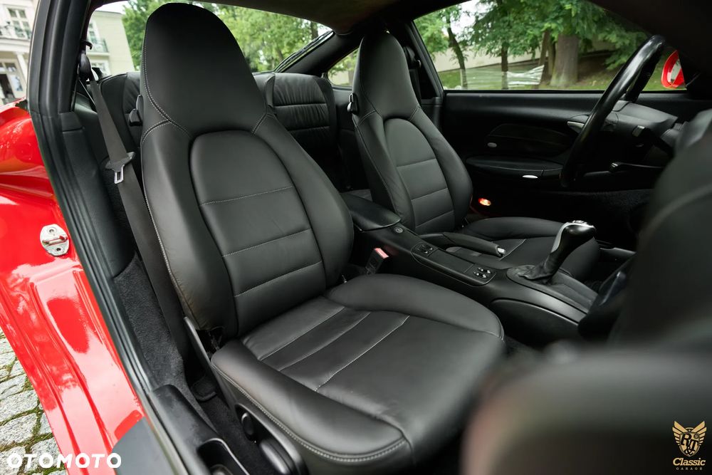 Porsche 911 Carrera - 38