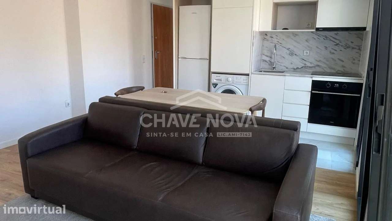 Apartamento T1 contemporâneo na Rua Santos Pousada, Bonfim | Porto - Grande imagem: 4/8