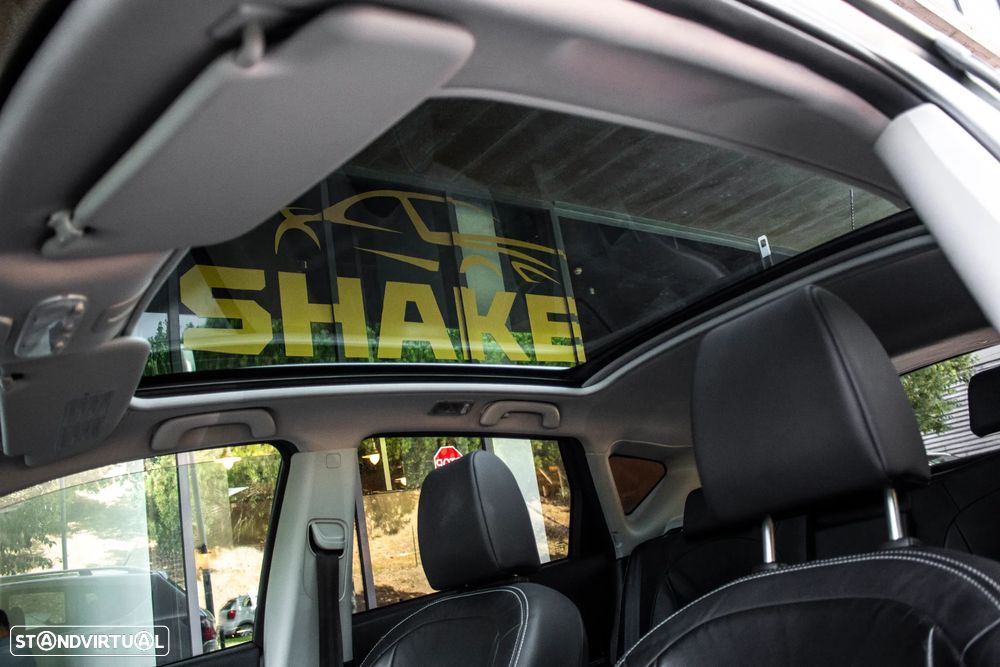 Nissan Qashqai 1.6 dCi DPF tekna - 32