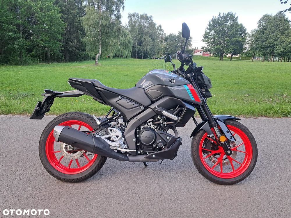 Yamaha MT - 5
