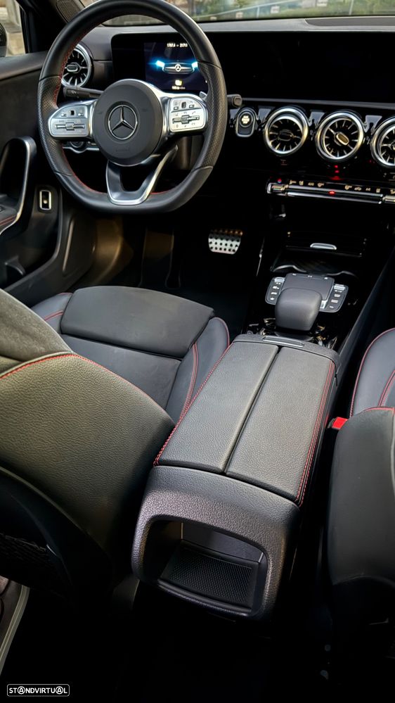Mercedes-Benz A 250 Limousine e AMG Line - 25