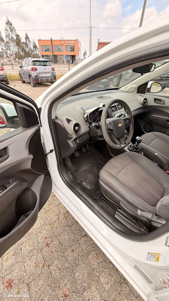 Chevrolet Spark 1.0 L - 9