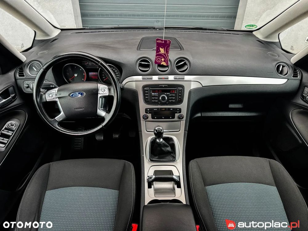 Ford Galaxy - 28