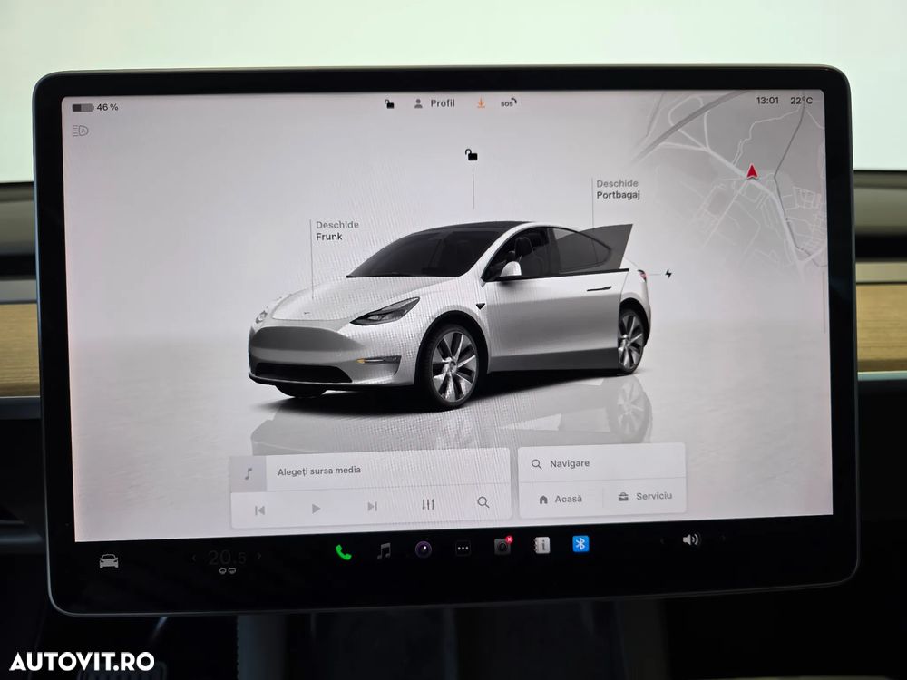 Tesla Model Y Long Range Dual Motor AWD - 14