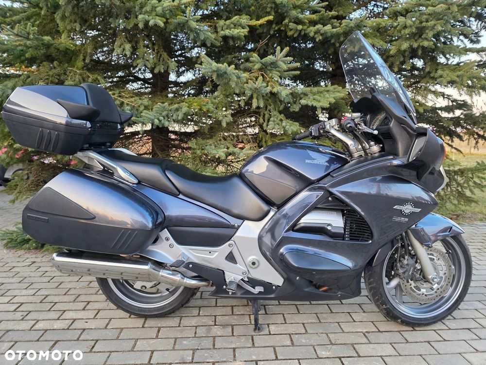 Honda ST - 18