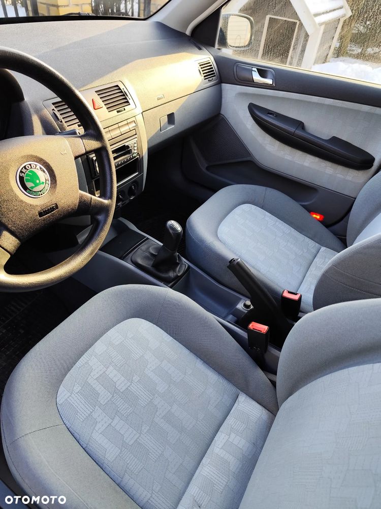 Skoda Fabia 1.4 16V Comfort - 9